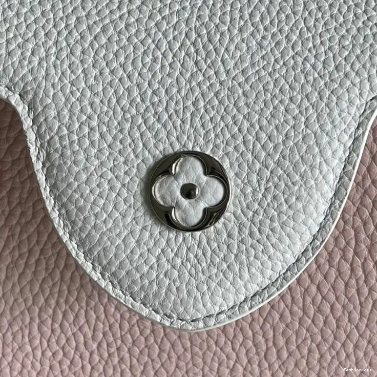 Fashionreps 2110YA0092 Bags LV 0523